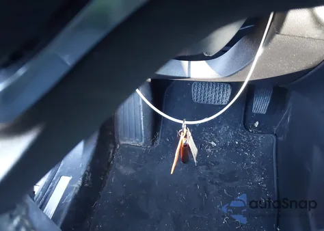 2019 Chevrolet Equinox Premier z USA, uszkodzony, nr VIN 2GNAXXEV2K6264545